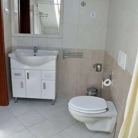 Prater Aparthotel 3*