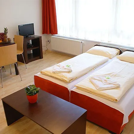 Prater Aparthotel 3*