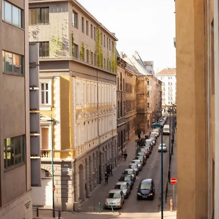 Prater Aparthotel 3*