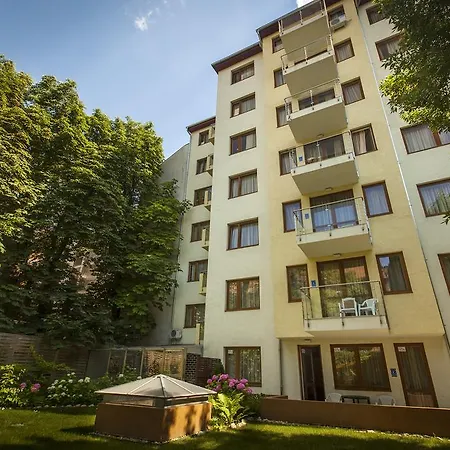 Prater アパートホテル