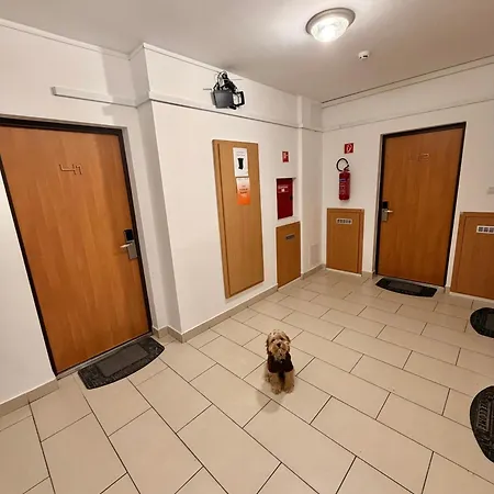 アパートホテル Prater