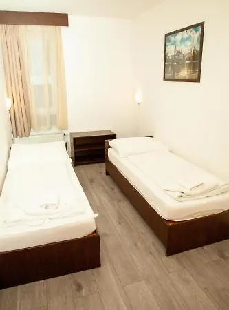 Prater アパートホテル